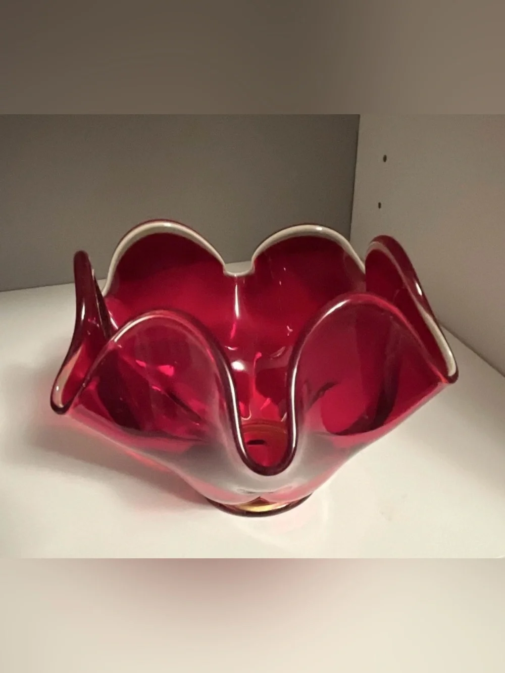 LE SMITH Vintage Red Glass Tulip Decorative Bowl